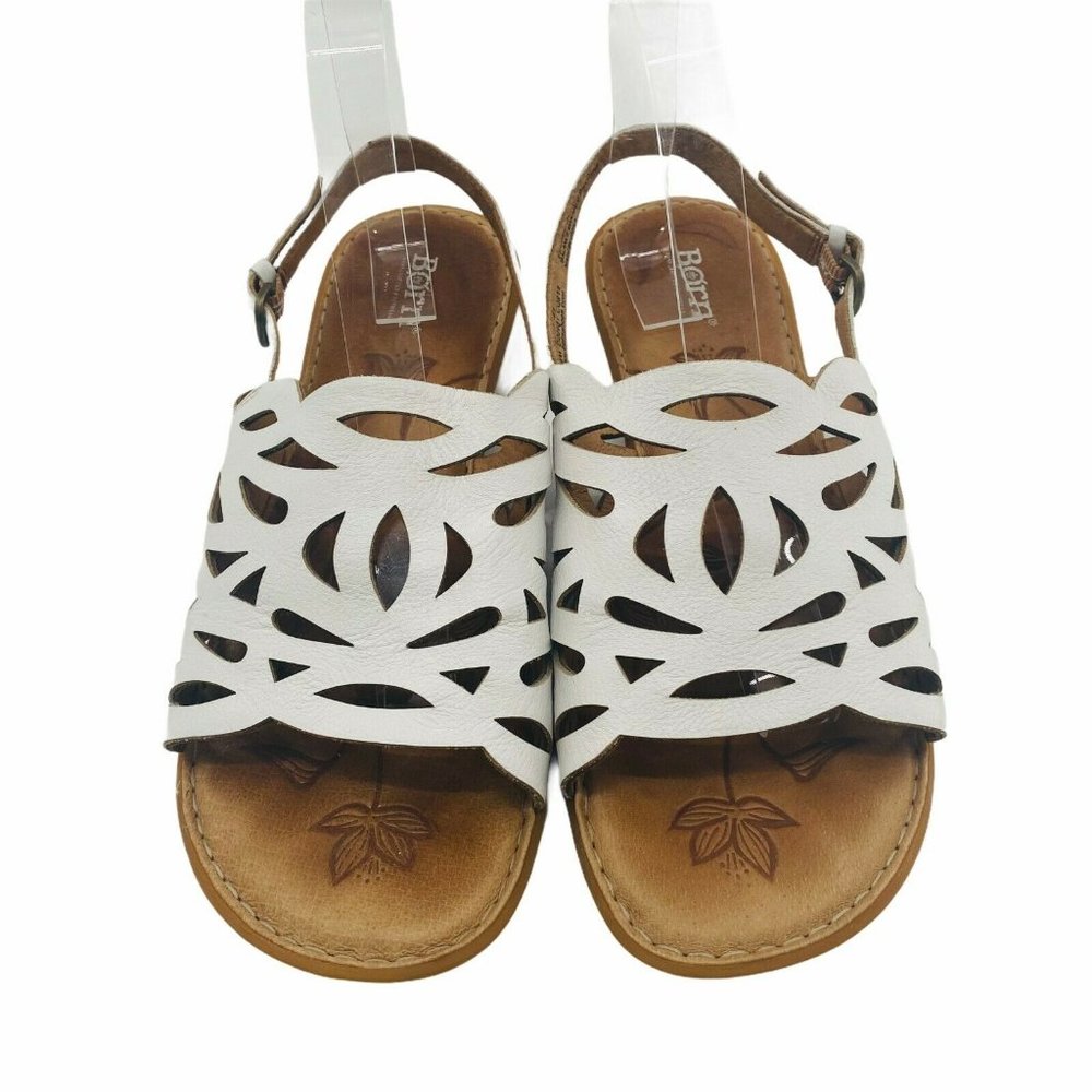 🌴BORN Lili White Flat Leather Sandals | 11
